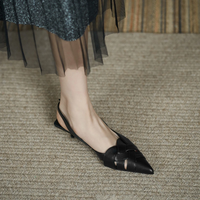 今年新款凉鞋女款夏季尖头时装编织细跟包头欧货法式爆款小众罗马