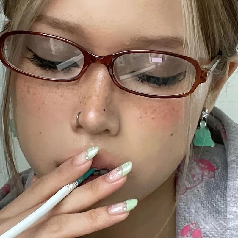 冷茶色Y2K辣妹近视眼镜框女日韩复古ins素颜神器无度数平光镜小脸