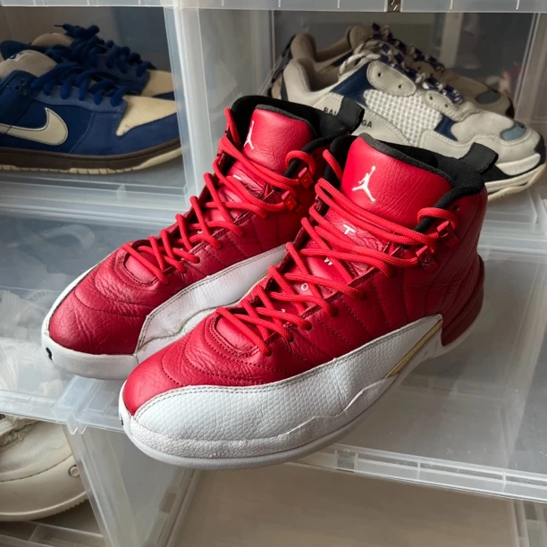 Aj12 红色 鞋码43/9新/公价1799 130690-600