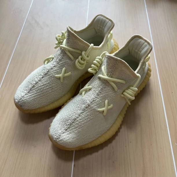 Yeezy350黄油 鞋码43/9新原盒/公价2472