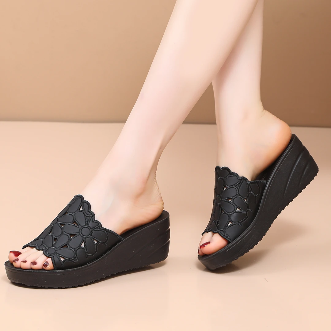 真皮高跟坡跟凉拖鞋女新款厚底夏季一字拖舒适百搭松糕女鞋外穿