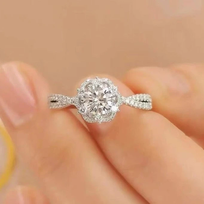 925银莫桑石戒指 【艾莎公主】 GIA甄选1克拉高品质D色莫桑石爱莎