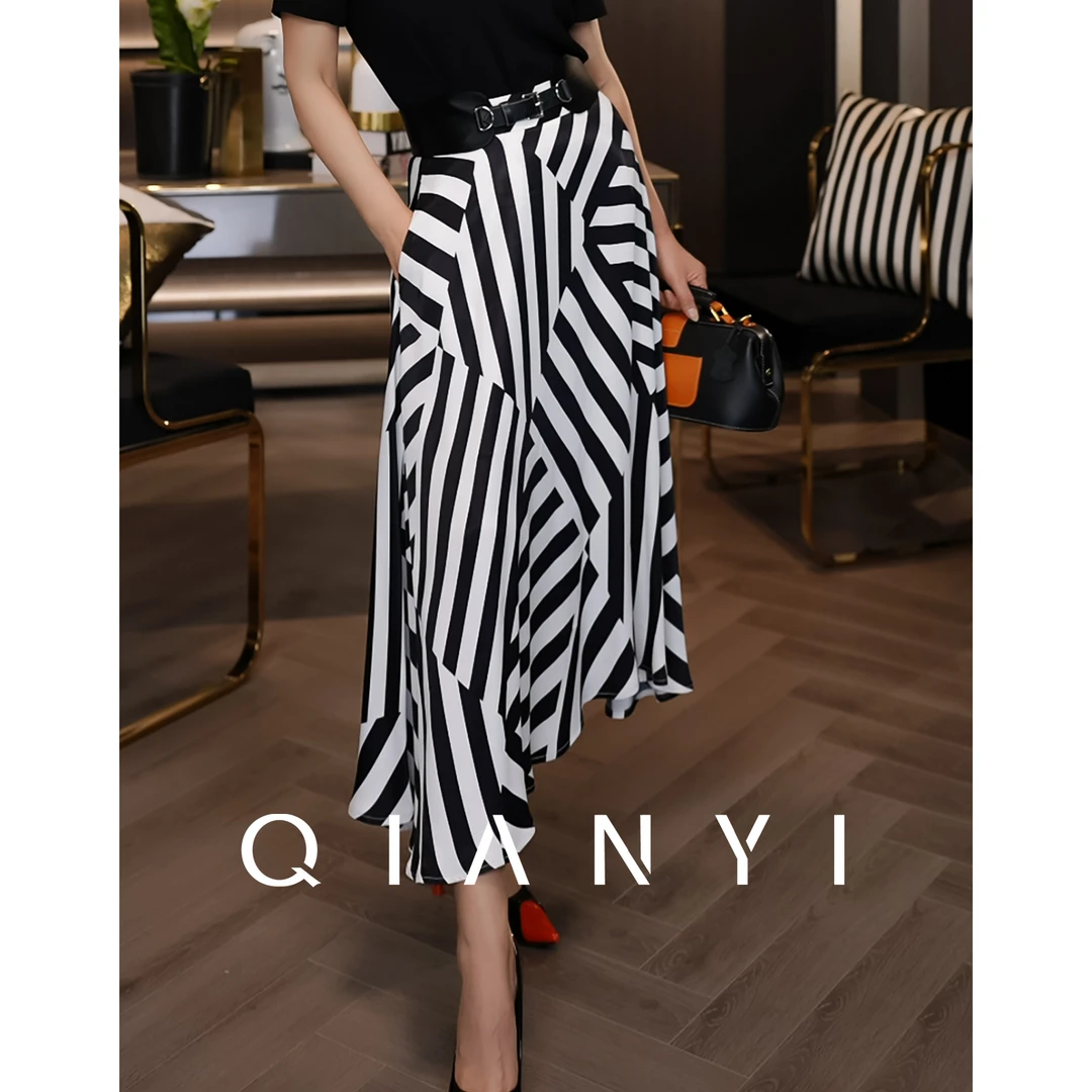 纤屹2024新款夏季气质高腰轻奢三醋酸高级感遮肉条纹半身裙女装