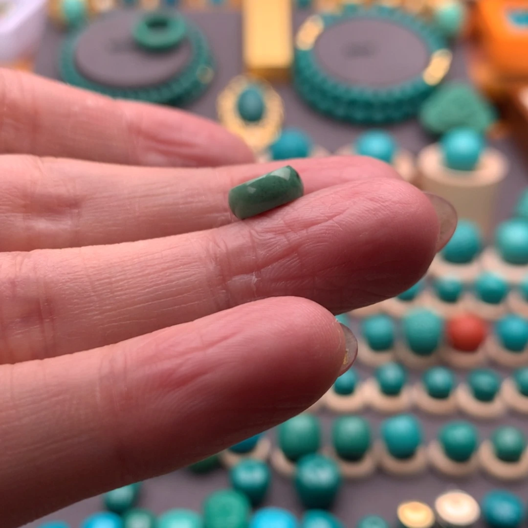 【闪购商品】绿松石车挂未镶嵌鳶*