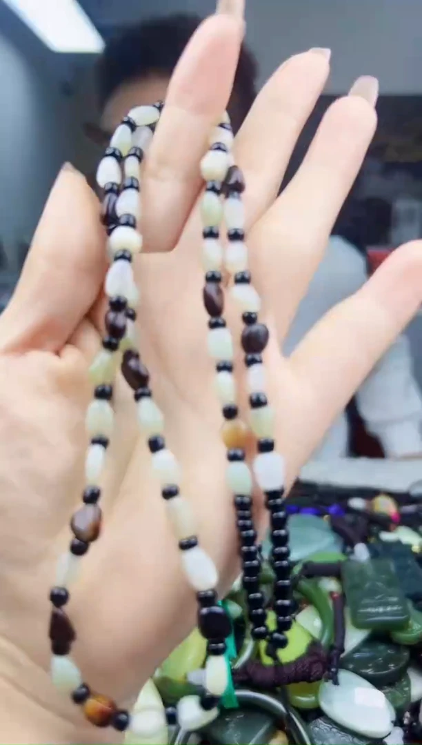 【闪购商品】和田玉颈饰未镶嵌拍一发一多样性发