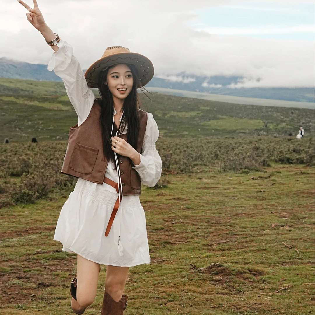 法式镂空系带设计感气质长袖连衣裙+马甲女秋季2024新款时尚套装