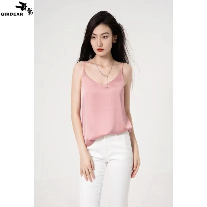 GIRDEAR/哥弟夏季新款简约气质百搭打底丝质V领细带背心女1300684