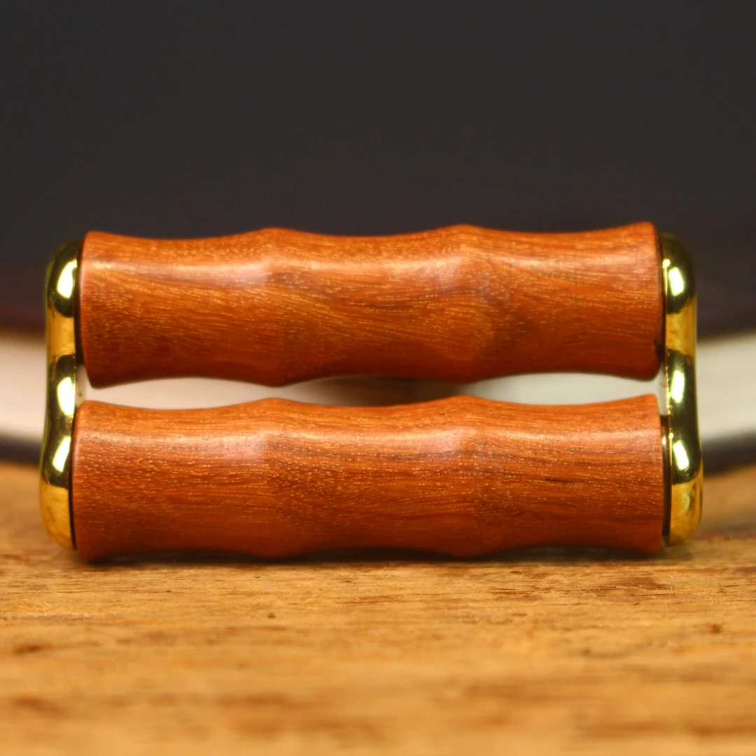 爆满金星紫檀木解压减压器按摩手把件滚轮握力器盘转运手把雕刻