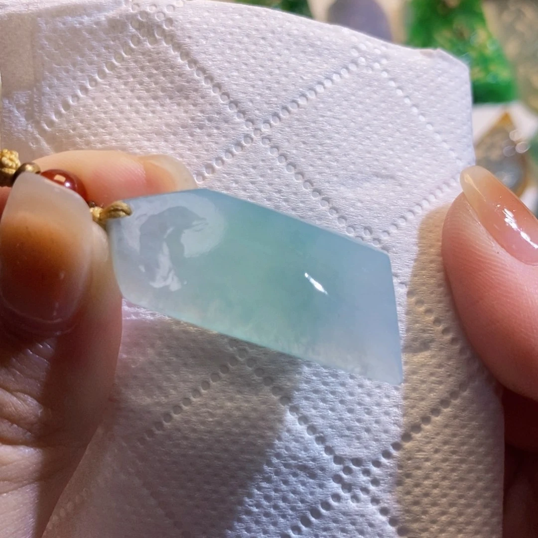 【闪购商品】翡翠吊坠(不含链)未镶嵌1353