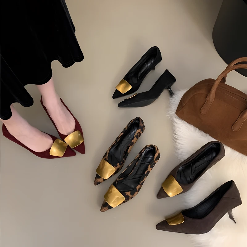 法式气质绒面尖头高跟单鞋2025复古软底金属方扣韩版浅口细跟女鞋