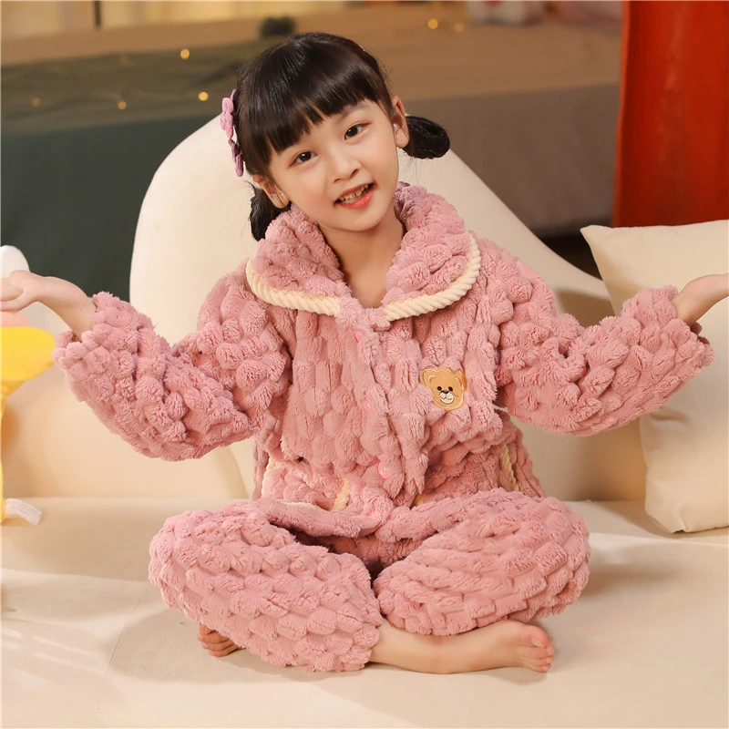 秋冬季女童珊瑚绒睡衣冬款儿童加厚家居服男童女孩宝宝法兰绒套装