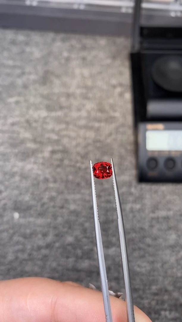 【闪购商品】尖晶石抹谷红枕型未镶嵌1ct-A293-1p