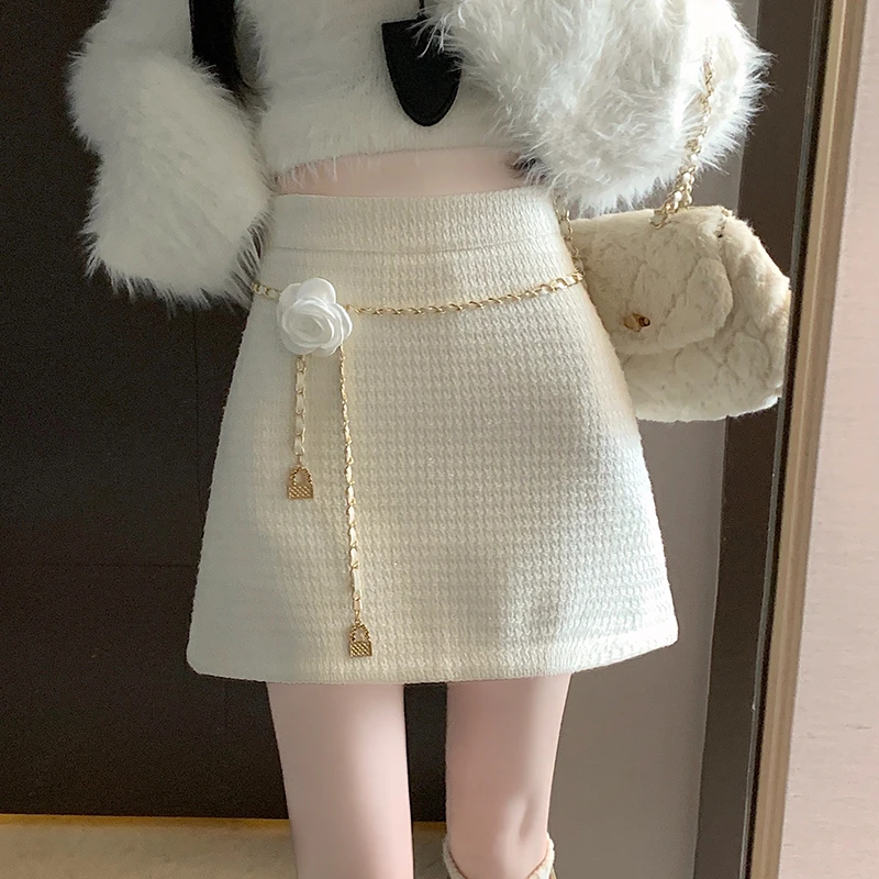 设计感别致小香风气质包臀短裙女2024秋冬新款时尚高腰A字半身裙