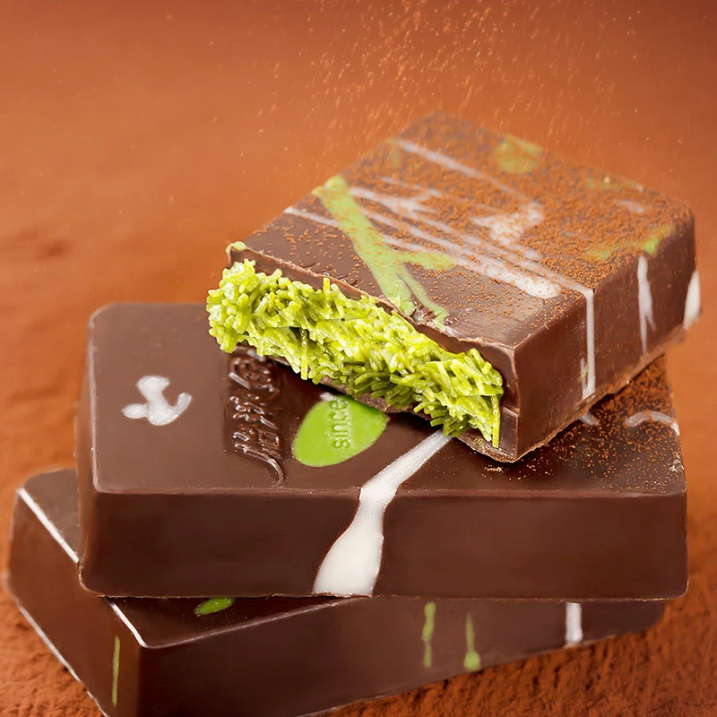 怡浓金典迪拜巧克力开心果面包丝夹心黑巧脆心休闲零食网红下午茶