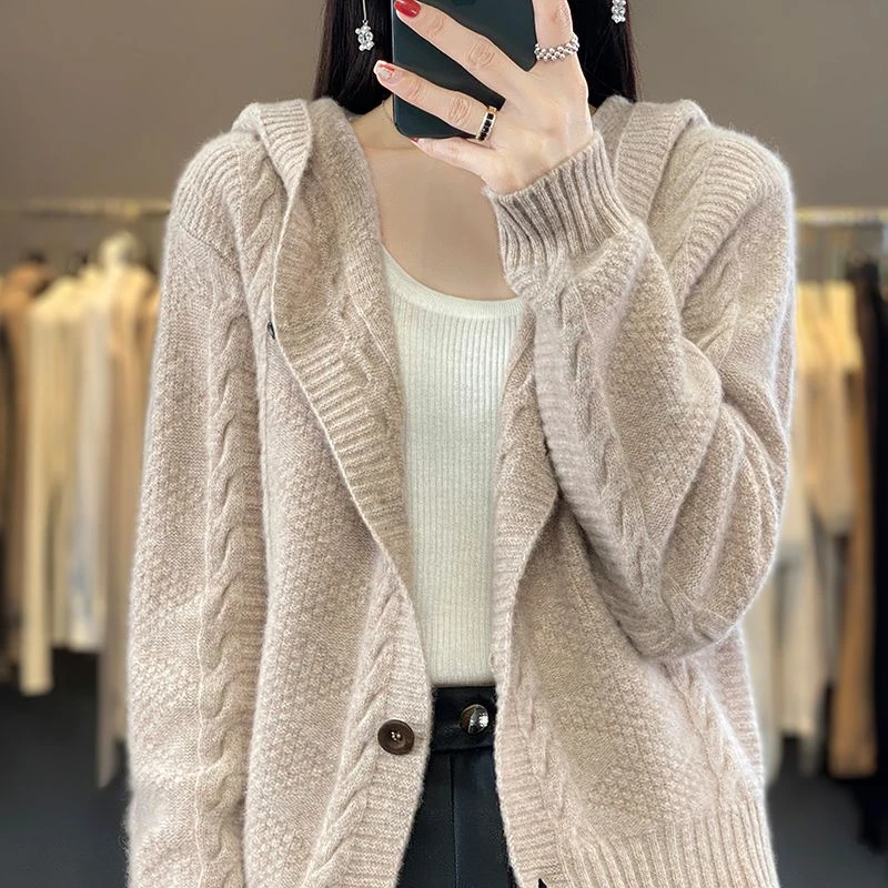 LY9158开衫女宽松加厚韩版绞花毛衣针织外搭外套秋冬新款