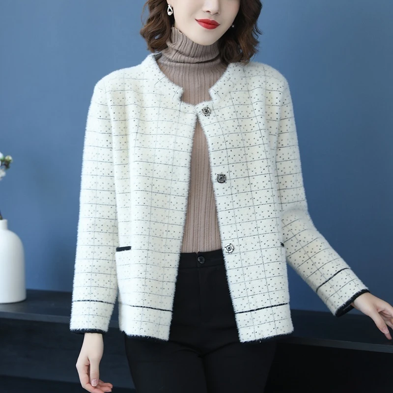 LY4511外套女短款春秋新款秋装毛衣外搭仿貂绒针织外套