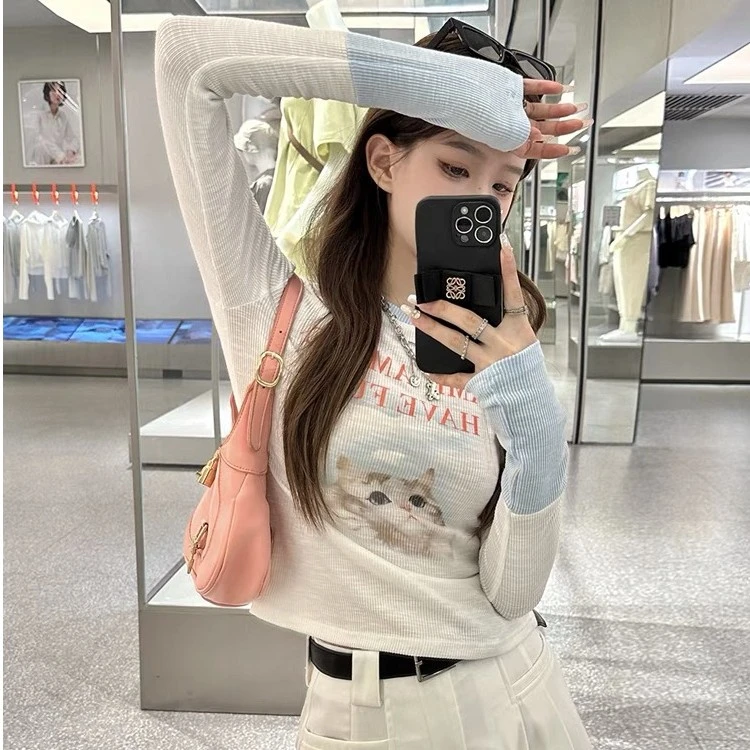 甜辣猫咪小众秋季短款百搭显瘦印花修身打底上衣