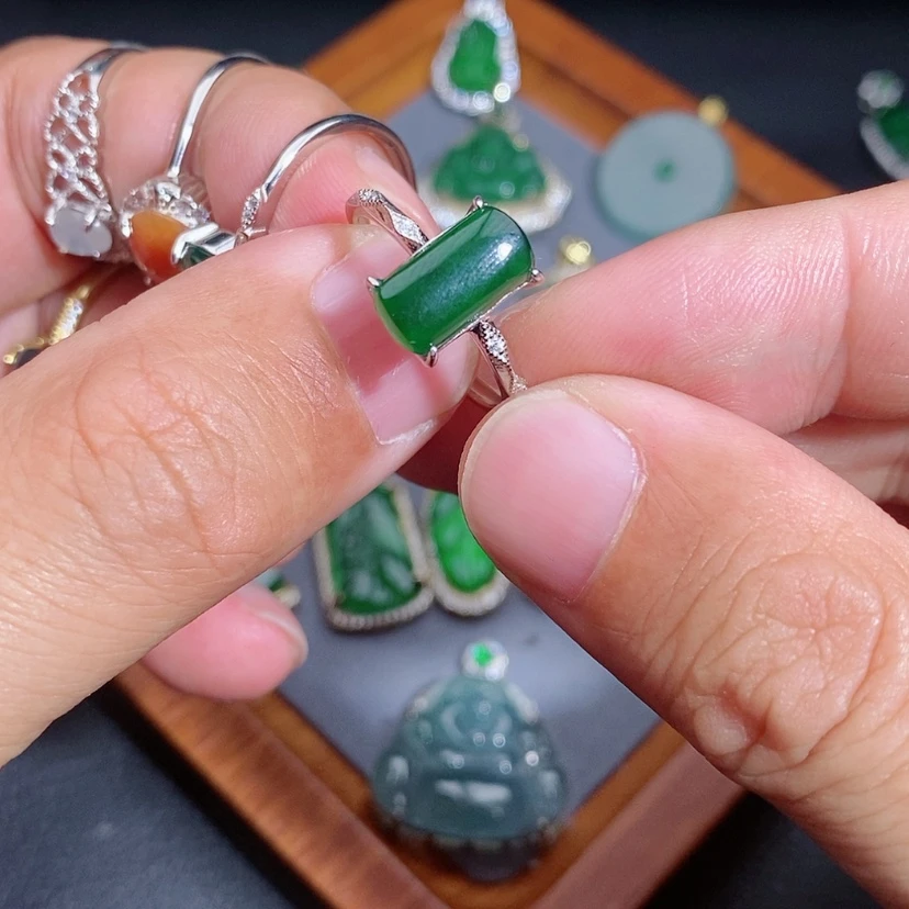 【闪购商品】翡翠戒指银S925镶嵌