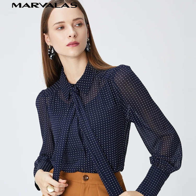 【曼德诗】百搭款洋气夏季弹力蓝白点小衫气质时尚331028-95701女士