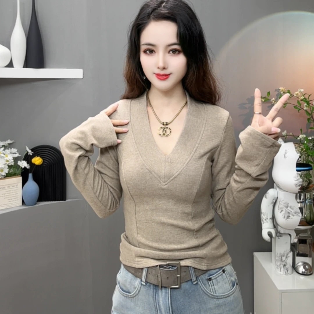 【格米】秋冬新款时尚双面磨毛显瘦V领性感风微喇叭长袖修身百搭T恤