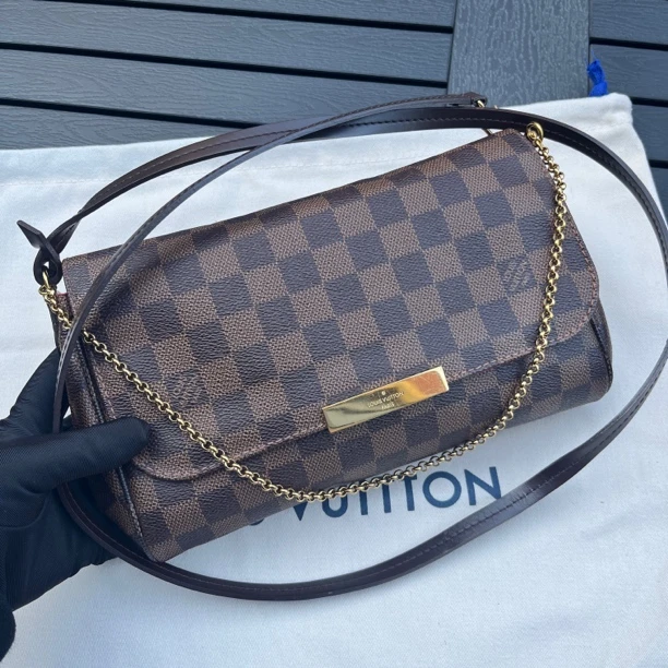 95新 LouisVuitton/路易威登 挚爱中号棋盘格斜挎包 全原
