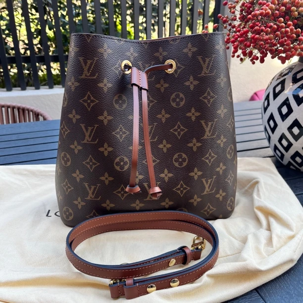 99新 LouisVuitton/路易威登 LV焦糖水桶包抽绳手提单肩斜挎包