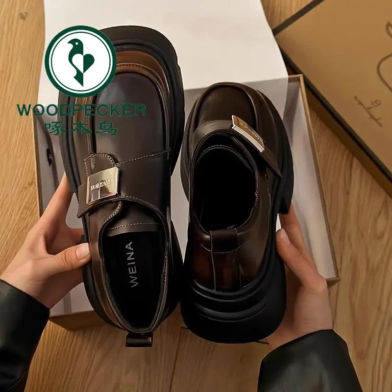 啄木鸟品牌厚底英伦风小皮鞋女金属扣玛丽珍秋款美拉德乐福鞋单鞋
