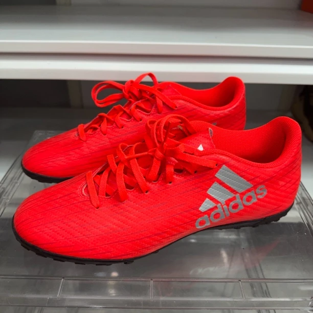 全新42.5码  adidas足球鞋橘红色 平台899