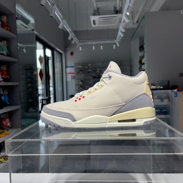 42码 aj3米白 原盒配件齐全 42码 穿一次 球鞋