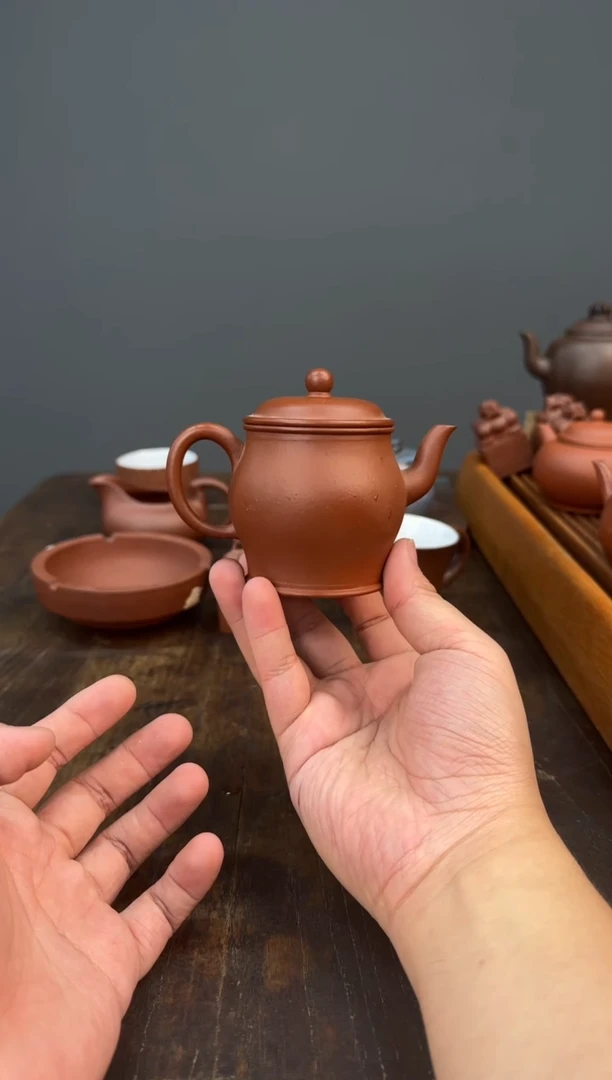 【闪购商品】紫砂茶壶南方罐式 山水之中底150CC