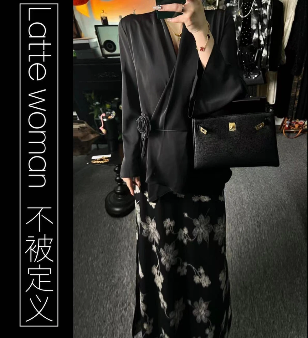 （珠离）缎面绑带衬衫女早秋高级斗开衫外搭+弹力腰半裙套装清冷感