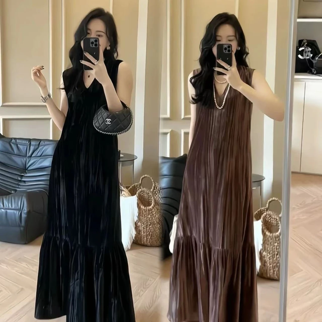 （禧木）8271小众设计感V领丝绒压褶秋季新款时尚洋气秋冬长裙