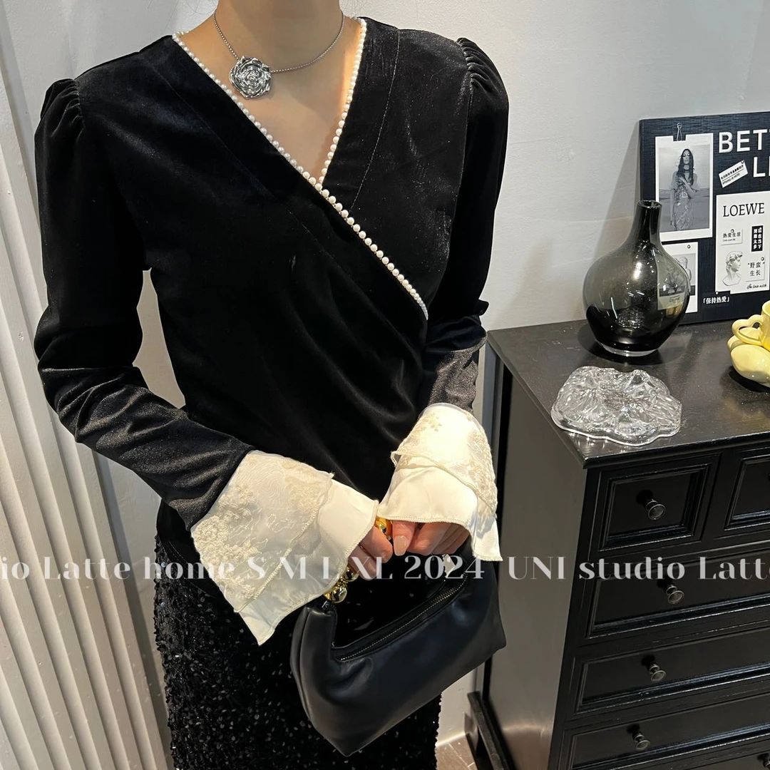 （拜托小姐）丝绒V领长袖打底衫2024春季韩版新款时尚钉珠T恤上衣潮