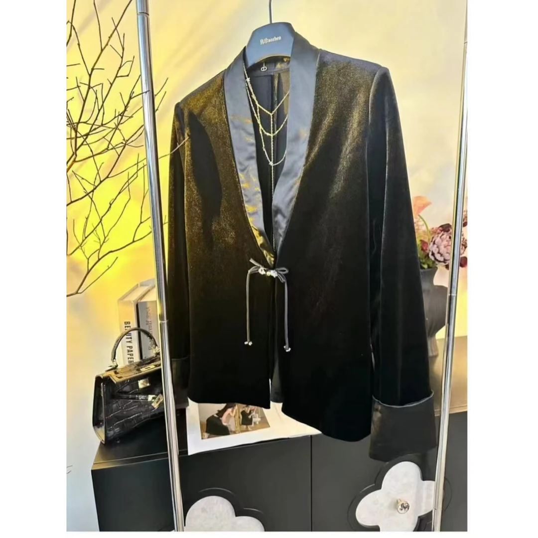 【富人区】西装外套2024新款盘扣领口拼接西装面料高级时尚丝绒显瘦