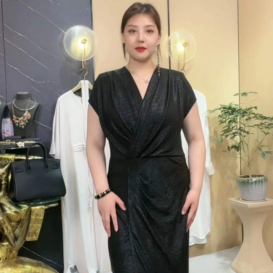 新款压褶弹力显瘦连衣裙