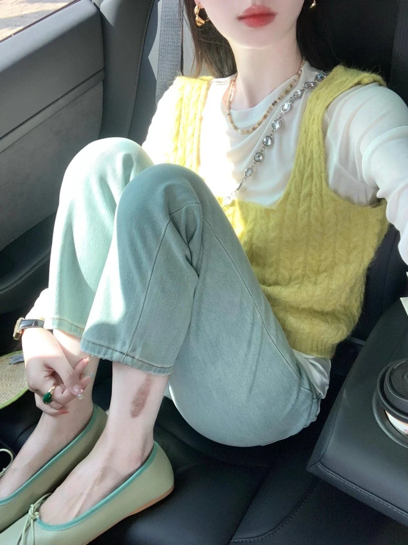 初春季洋气减龄方领麻花针织马甲背心搭配打底衫两件套ins女叠穿