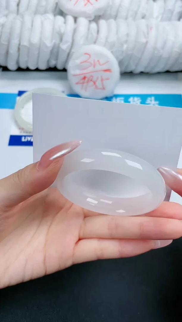 【闪购商品】石英质玉手镯未镶嵌187-53.2