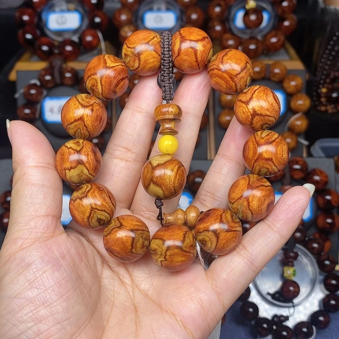 1.8正宗海南黄花梨糠梨奥特玛对眼