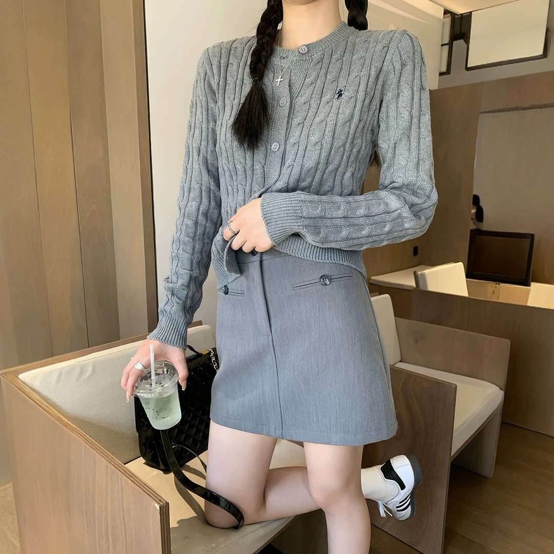 2024秋季新款灰色a字西装半身裙女小个子高腰显瘦百搭包臀裙