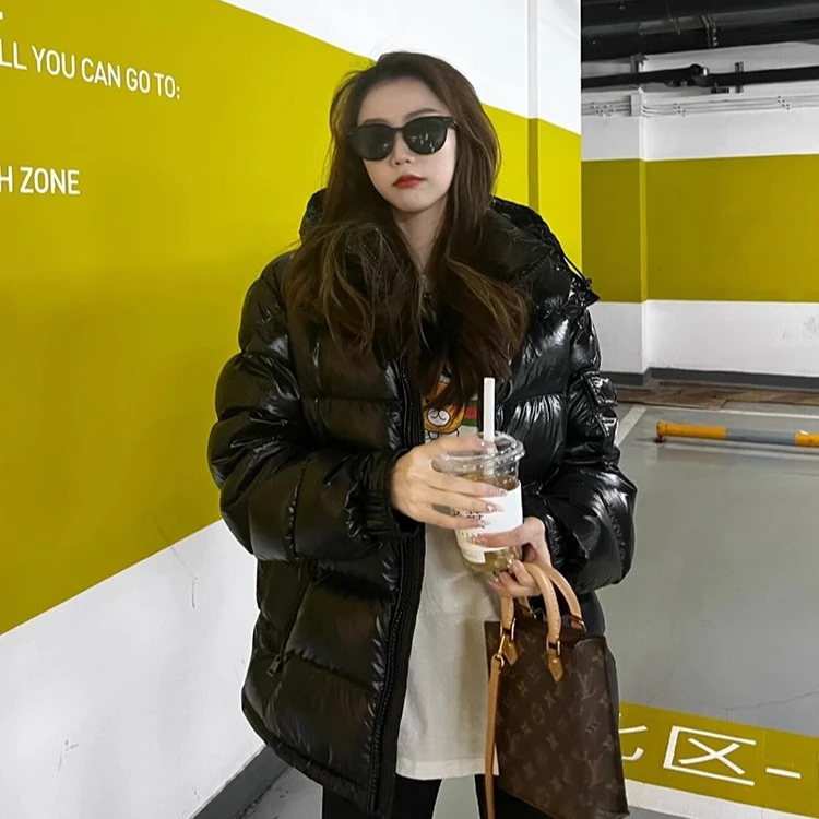 短款羽绒服2024年新款韩版黑色亮面加厚面包服休闲宽松白鸭绒外套