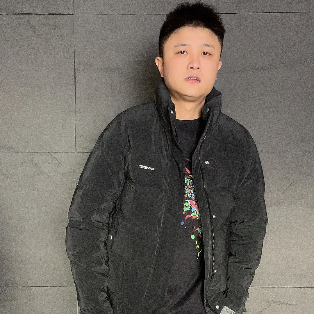 【陌选】秋冬时尚休闲百搭立领保暖经典羽绒服-D8310