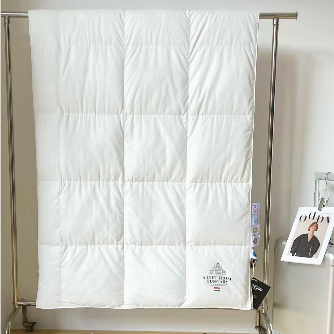 【陌选】高品质90绒子加厚保暖静音设计鹅绒被-HZ-002