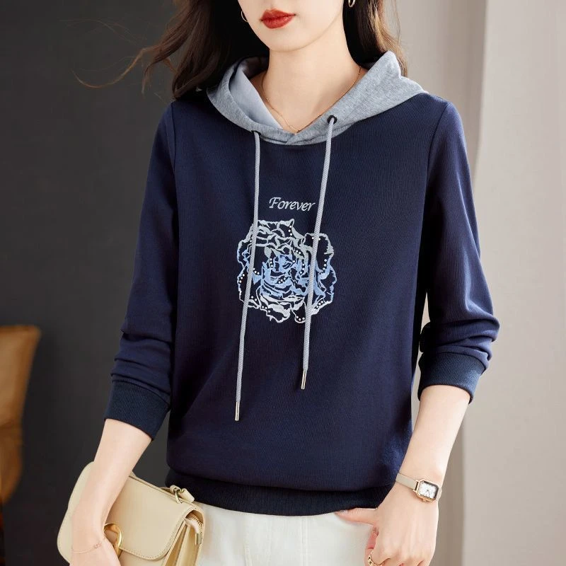 啄木鸟休闲卫衣女士春秋新款爆款宽松减龄洋气连帽上衣外穿