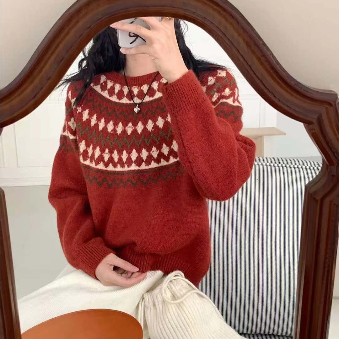 乐缘冬季新款韩版时尚舒适圆领撞色菱格针织上衣*1204