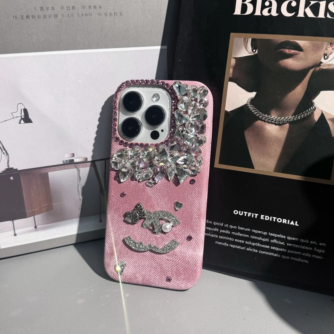 复古创意牛仔布堆堆满钻高级感适用于苹果16promax手机壳iPhone15