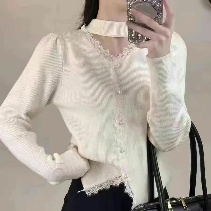 珍珠扣蕾丝拼接毛衣气质显瘦设计温柔风一体绒