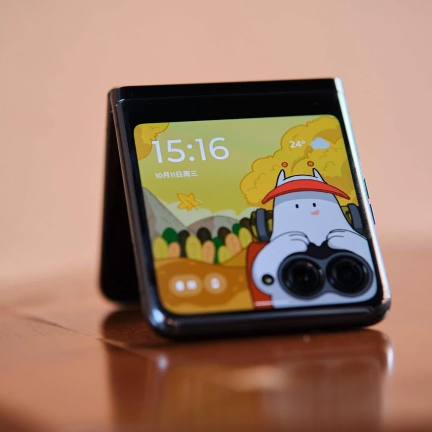 9新 Motorola/摩托罗拉 折叠razr40ultra二手5G微信多开折叠屏