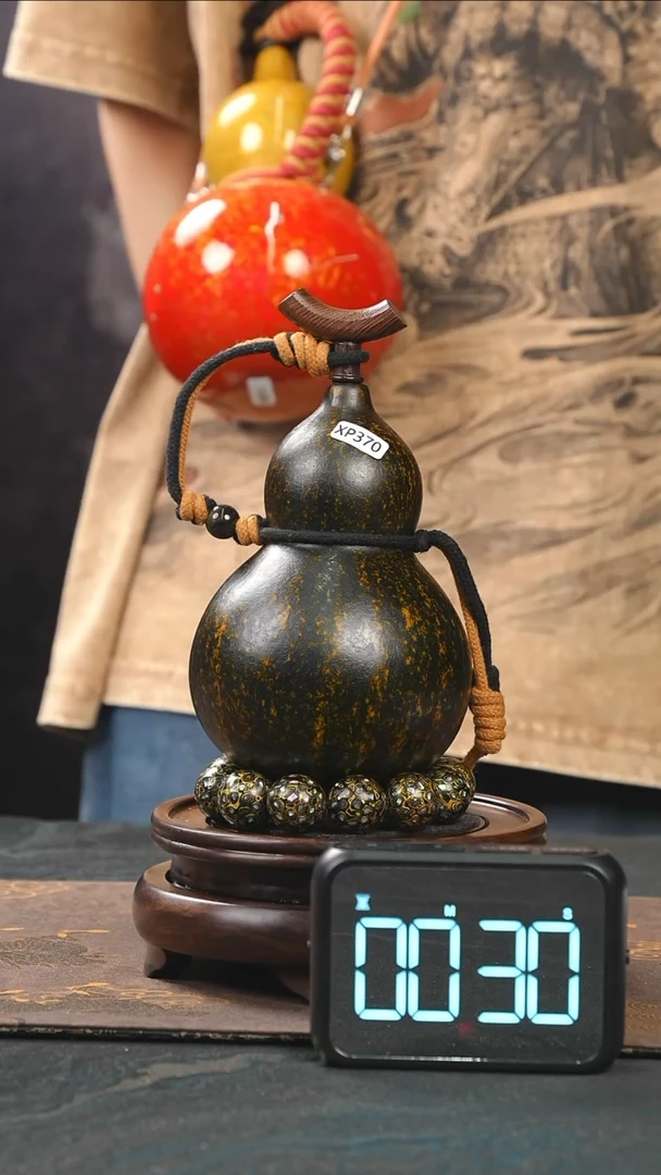 【闪购商品】XP370大漆酒葫芦不包手串及旋转底座