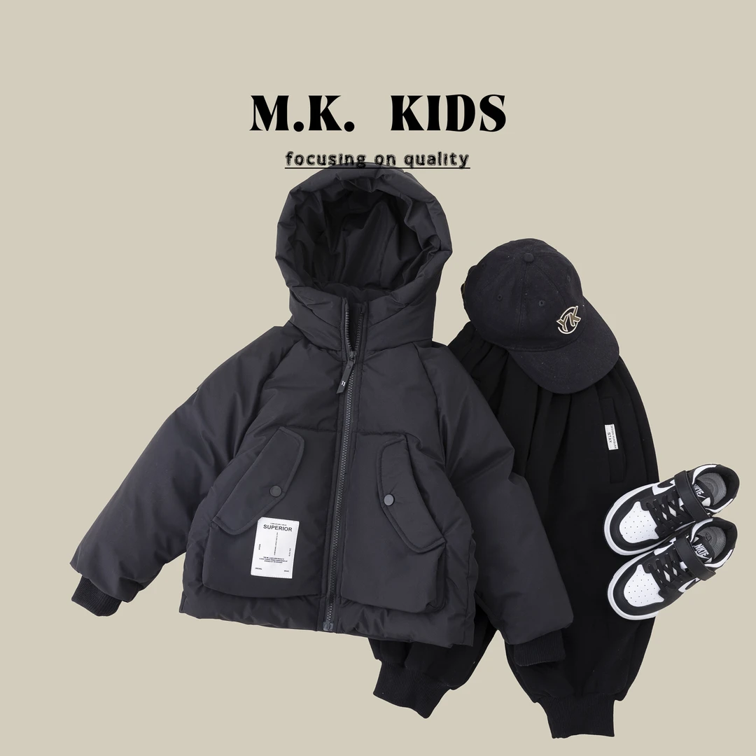MK品牌儿童冬款棉服外套DN70159