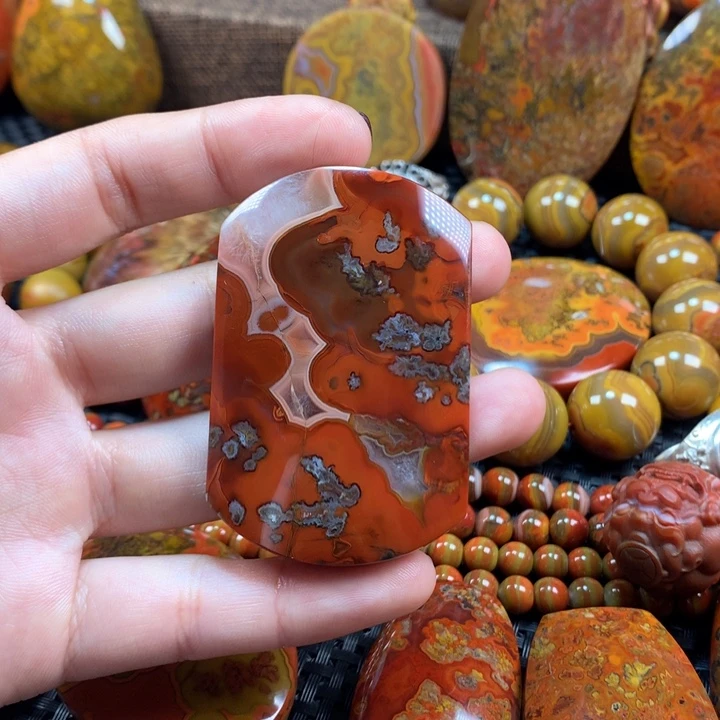 玛瑙/玉髓颈饰未镶嵌